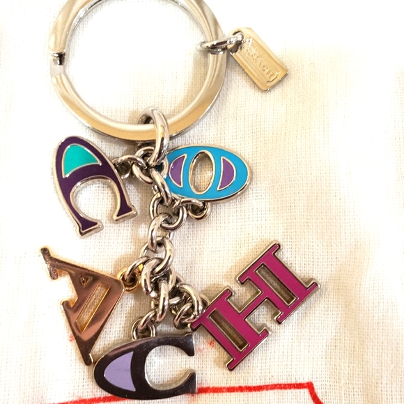 COACH KEYCHAIN - Picture 2 of 4